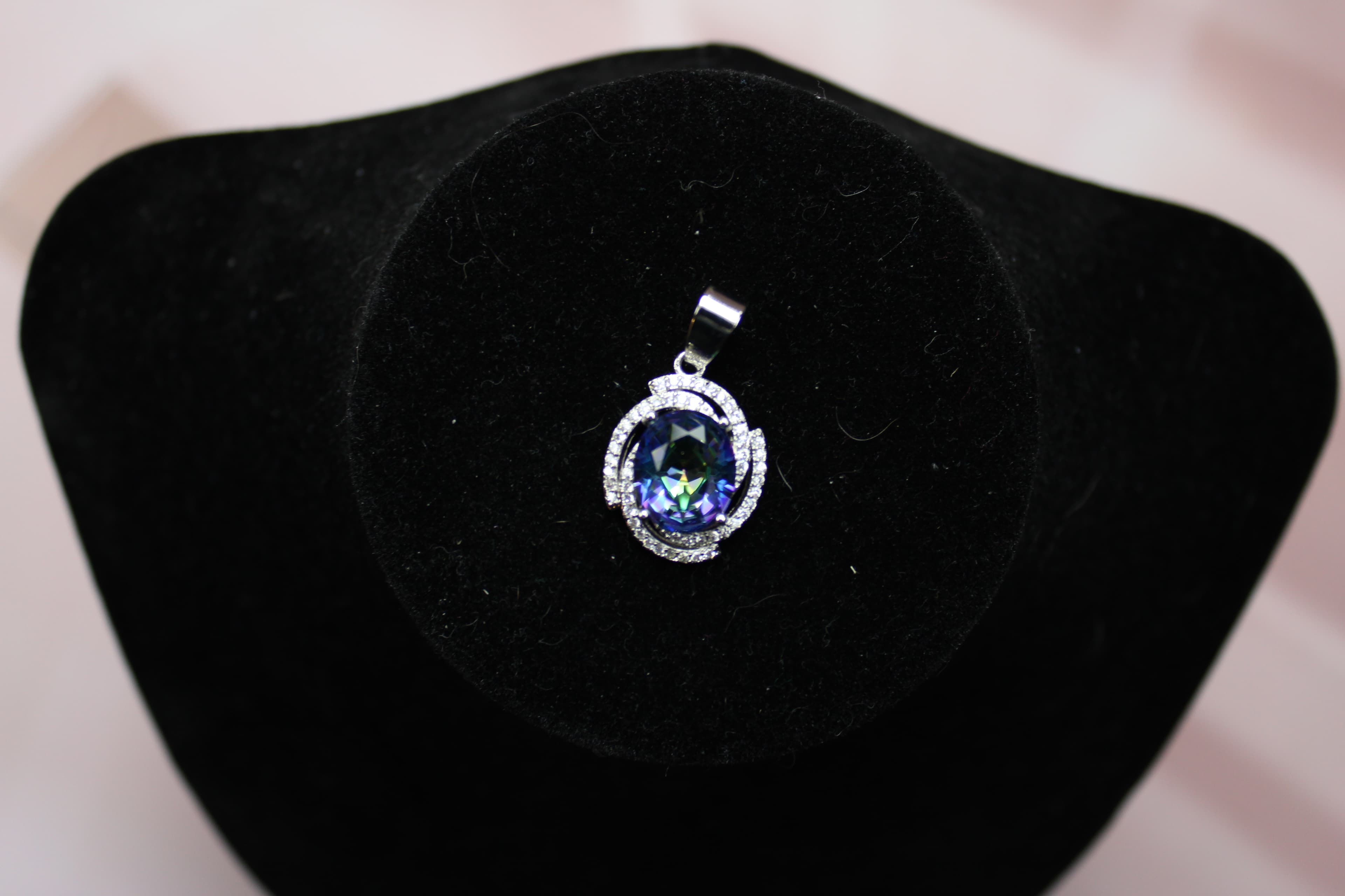 925 Sterling Silver Mystic Topaz Pendant and Ring Set - Image 1