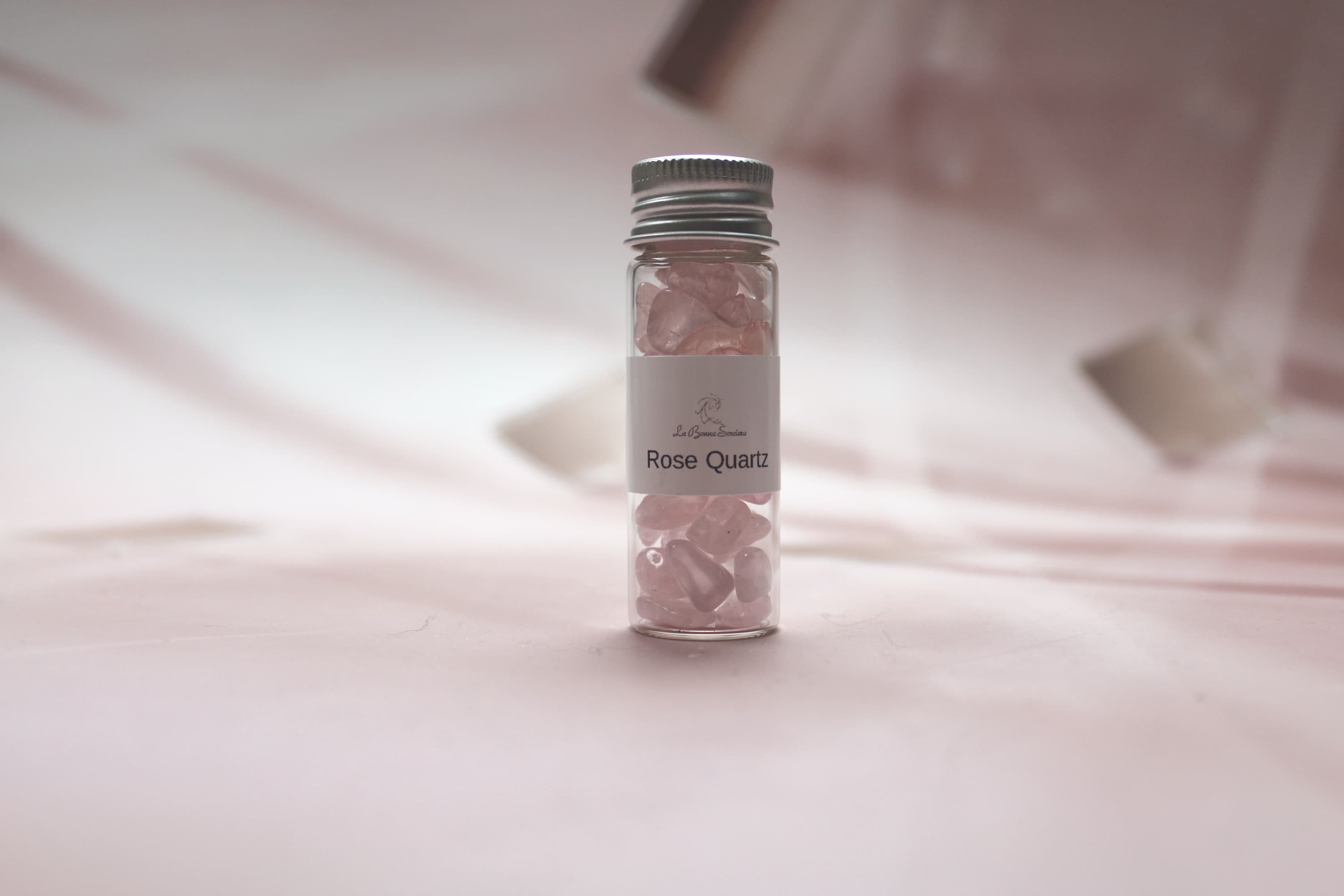 Rose Quartz Chips - Image 1