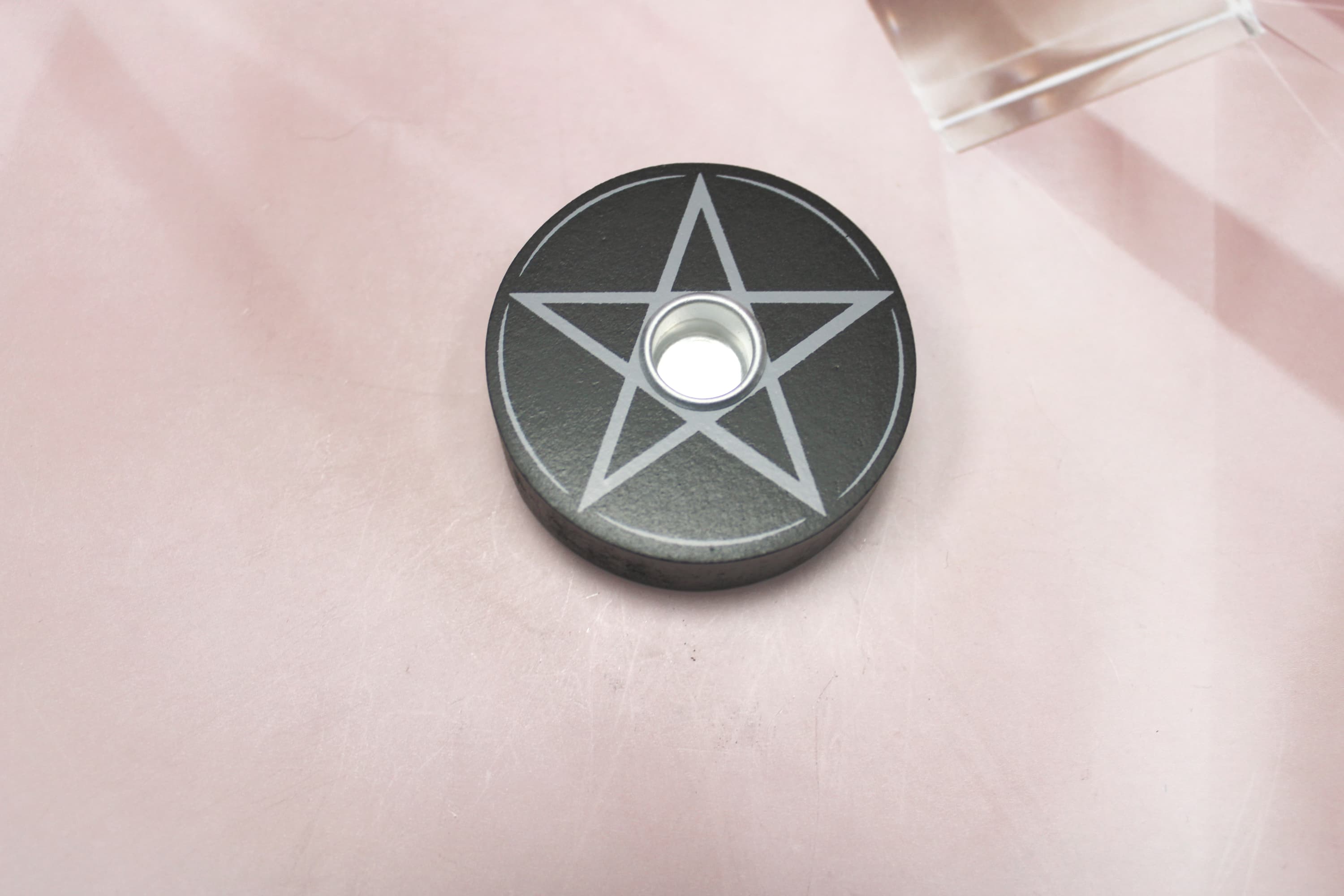 Wood Pentagram Chime Candle Holder - Image 1