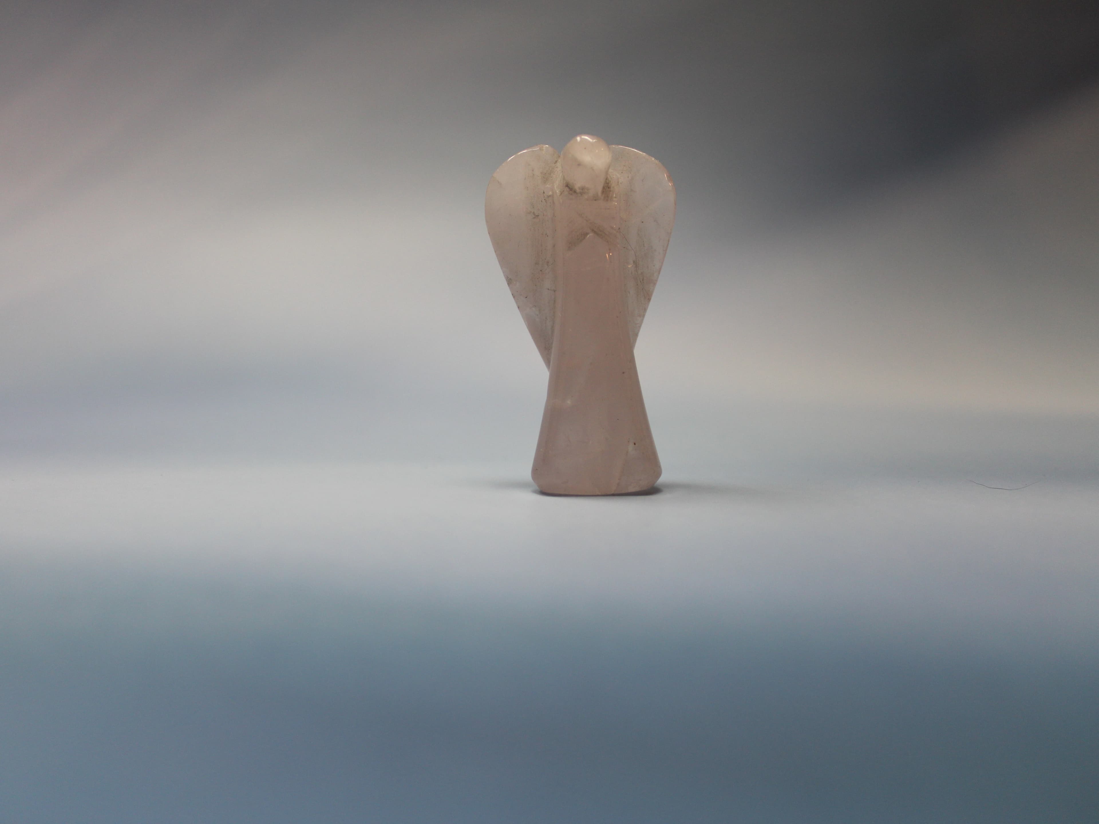 2" Rose Quartz Angel - Image 1