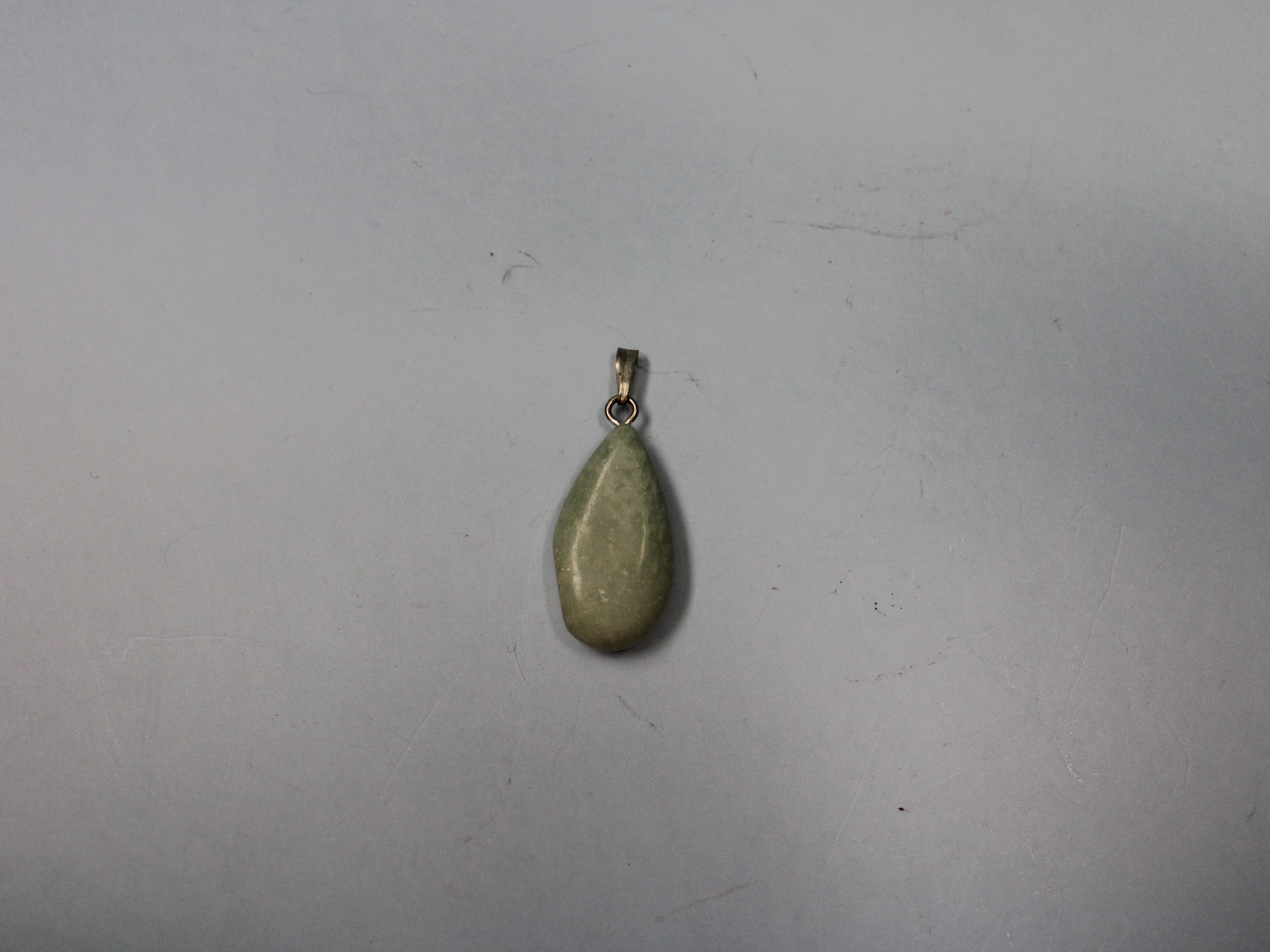Green Aventurine Tear Drop Pendant - Image 1